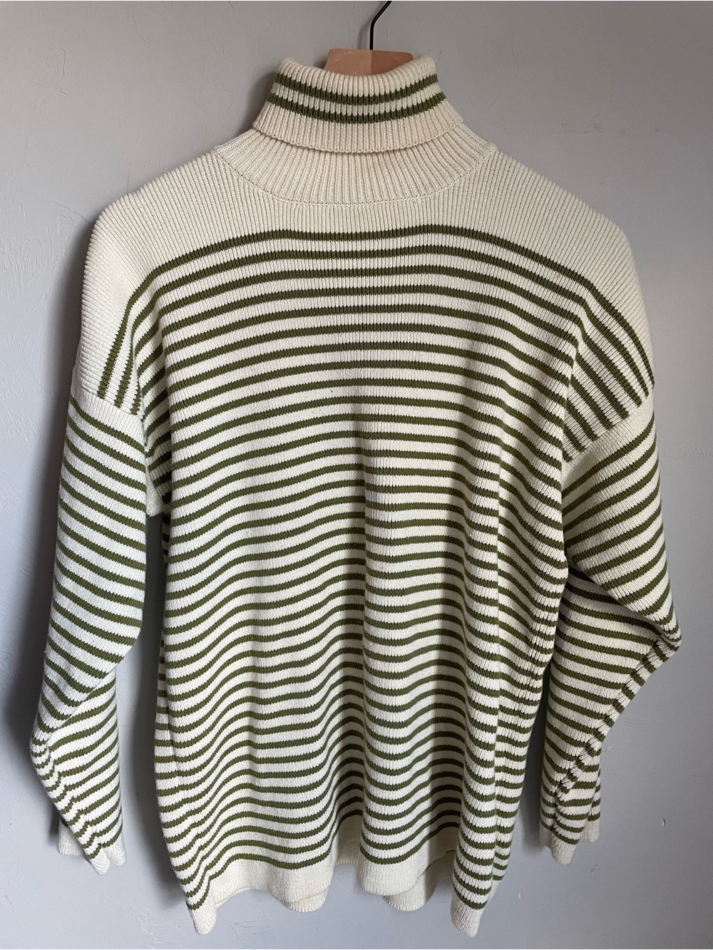 Vintage 90s Y2K GAP Cream and Olive Stripe Turtleneck Cotton Sweater